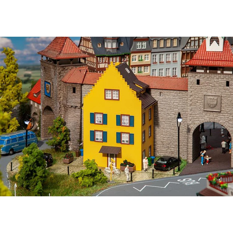 Faller Hoekwoning Stadje -130709 1 Faller Hoekwoning Stadje -130709