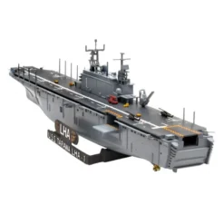 Revell Assault Ship USS Tarawa LHA-1 -05170